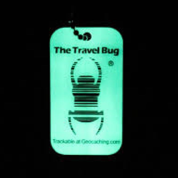 3 x Geocaching Travel Bug® QR CODE Glow in Dark Traveltag Geocoin trackable 